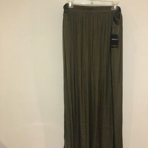 Forever 21 green maxi skirt